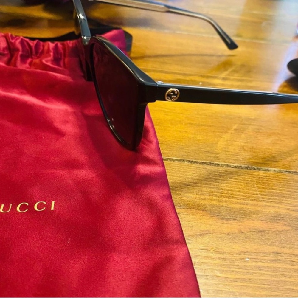 Gucci sunglasses - Picture 2 of 4